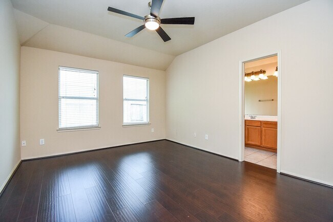 Building Photo - 20615 Maple Rain Ct