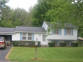 Building Photo - 8258 Larkspur Dr