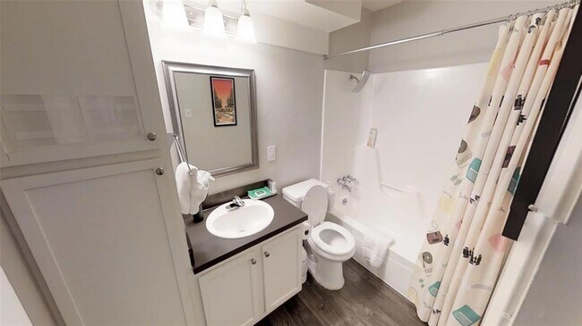 Building Photo - 1117 Hollow Creek Dr