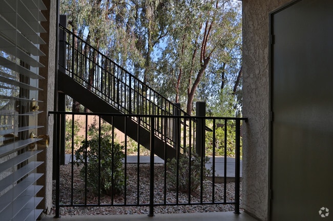 Building Photo - REC Properties DBA Pinecrest