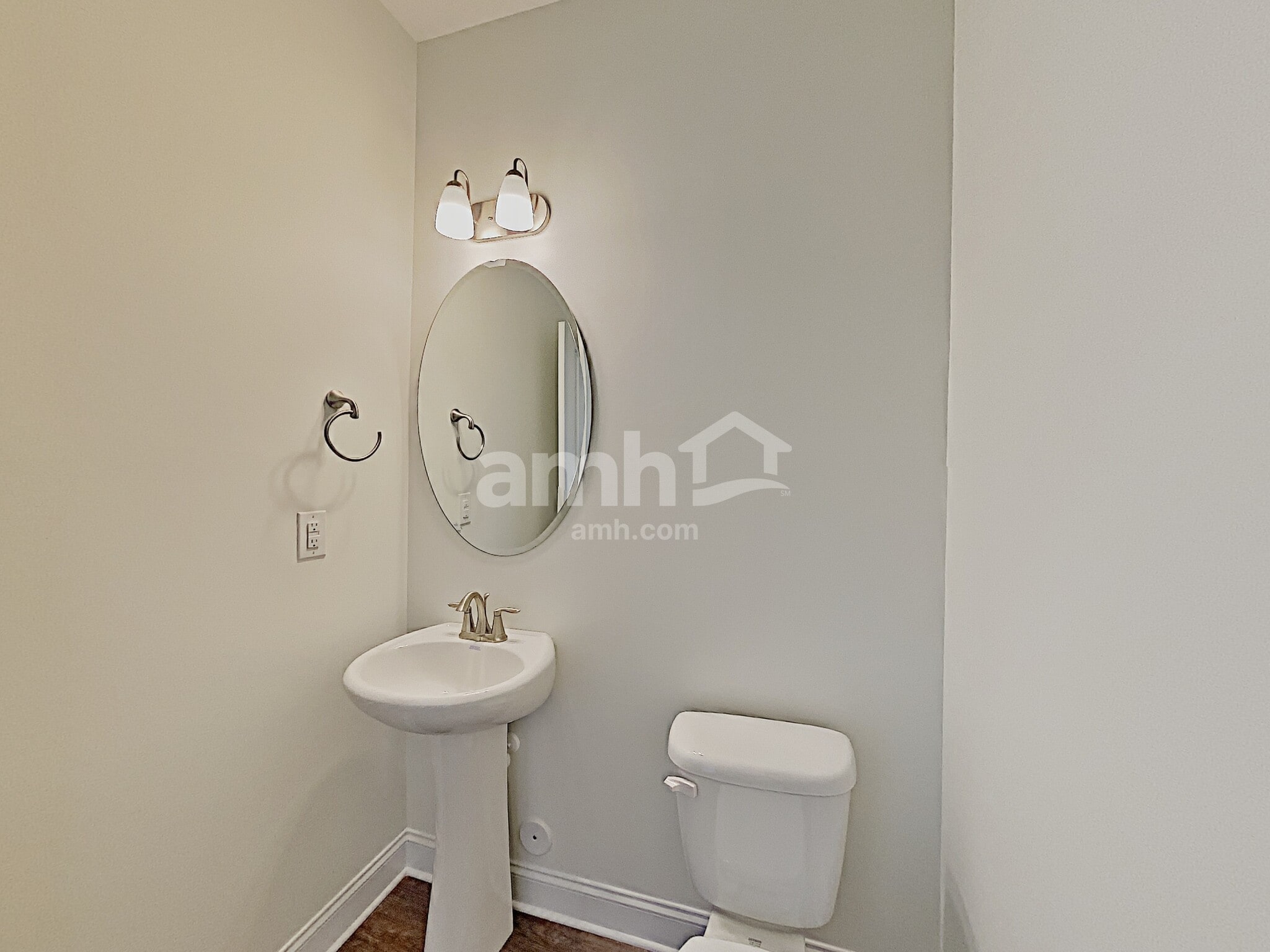 Building Photo - 427 Catawba St