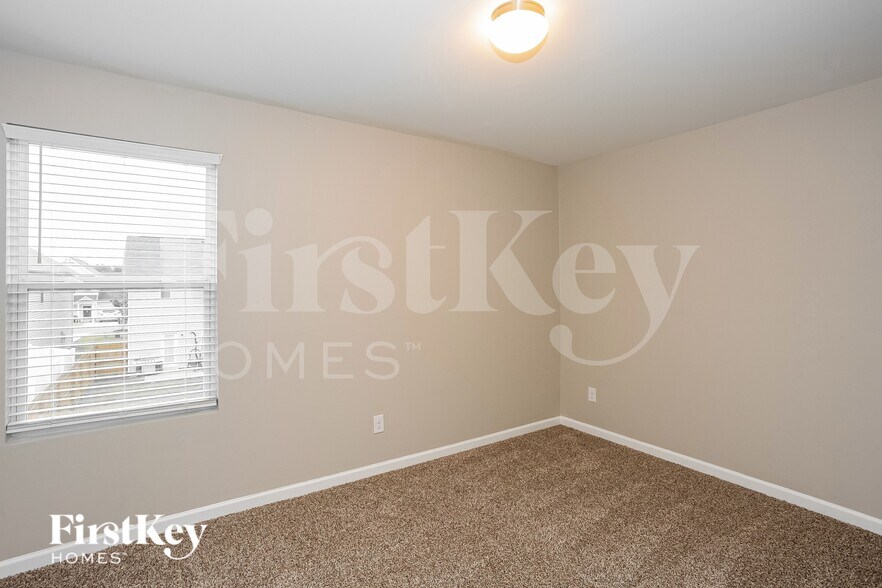 Building Photo - 12527 Gotland Rd