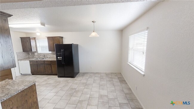 Building Photo - 3807 John Haedge Dr