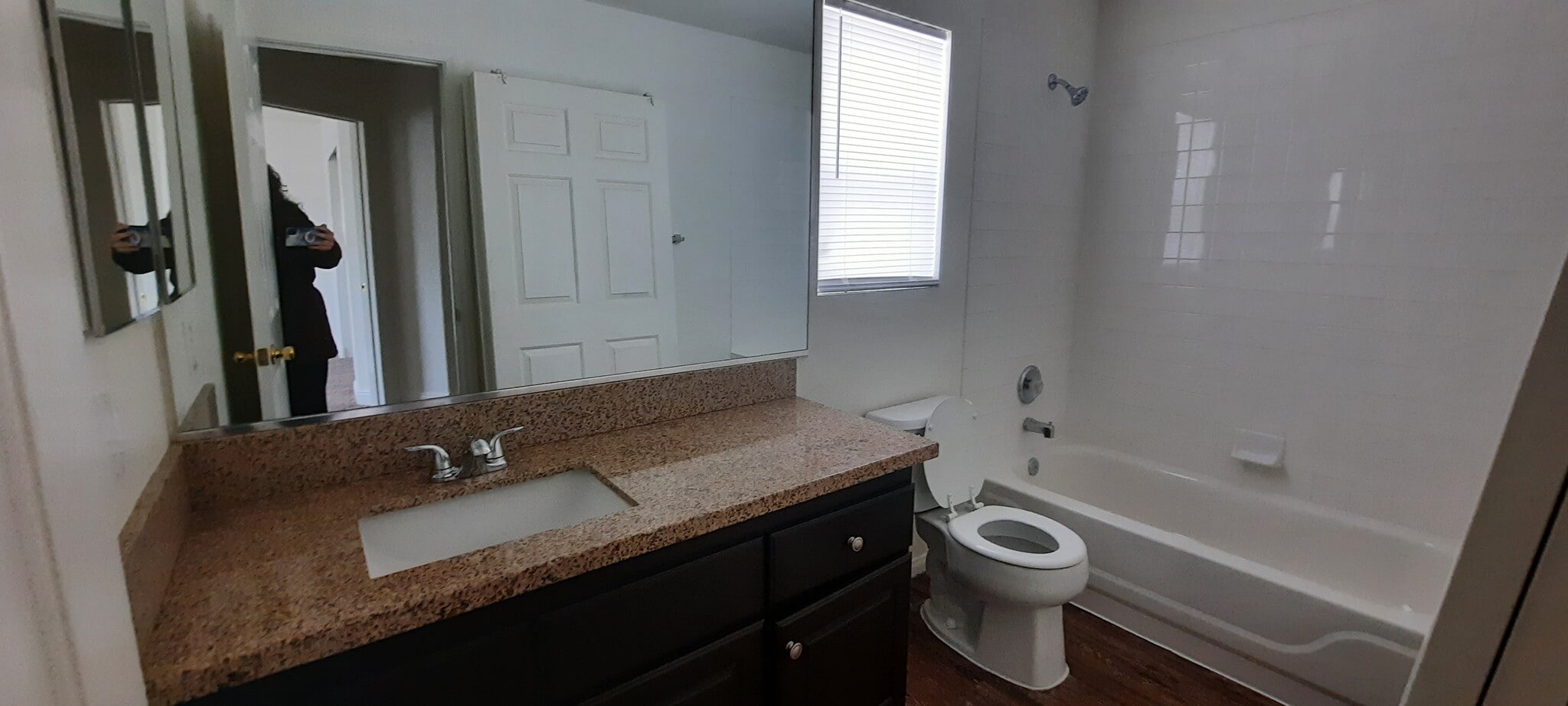 Building Photo - 18 Mesquite Village Cir