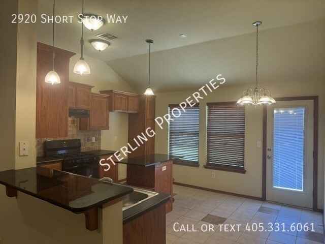 Building Photo - 2920 Short Stop Way