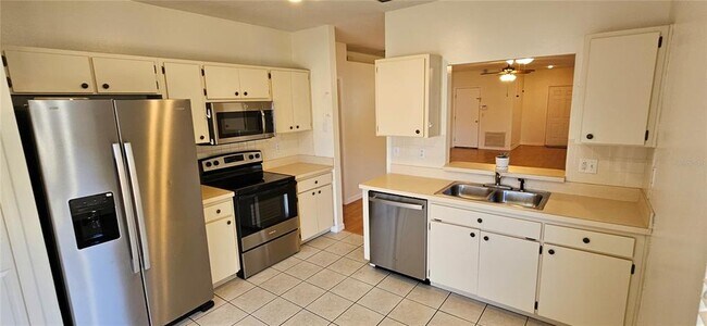 Building Photo - 1947 Tinker Dr