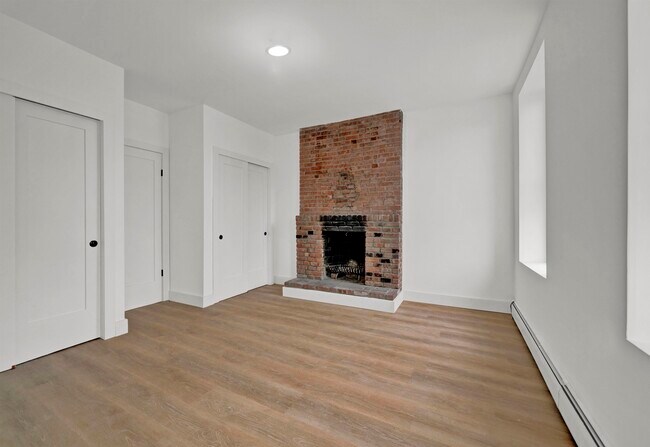 Building Photo - 206 Bloomfield St