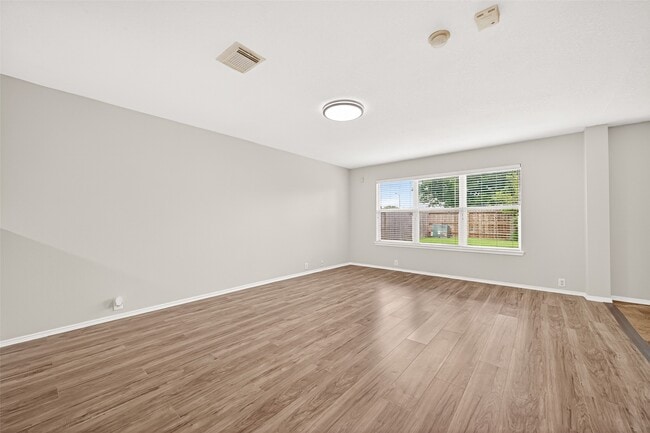 Building Photo - 15007 Sugar Sands Dr