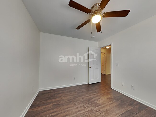 Building Photo - 1512 Birkdale Ct