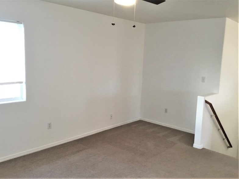 Building Photo - 1452 Penasco Rd NE