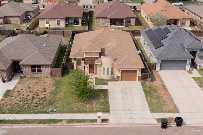 Building Photo - 2912 Fuerte Ave