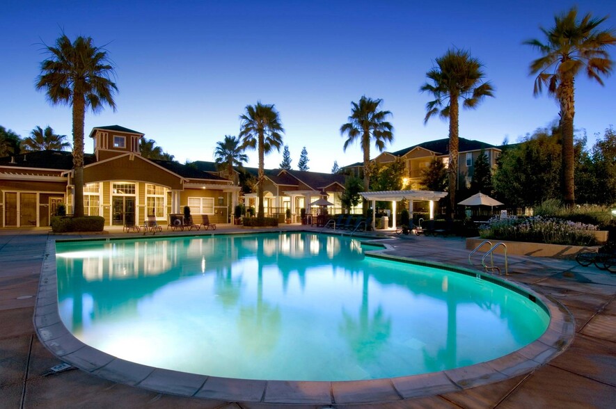 Pool at dusk | Apartments in Dublin, CA | Fountains at Emerald Park - Fountains at Emerald Park