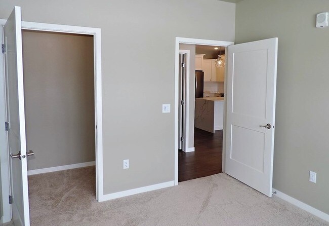 Building Photo - LUXURY CONDO - AVAILABLE NOW - MOVE IN PROMO