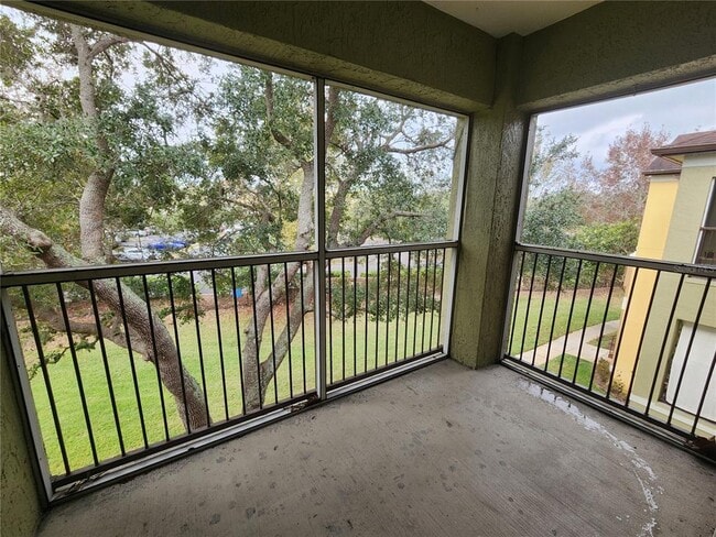 Building Photo - 712 Crest Pines Dr