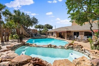 Building Photo - The Park at Tivoli