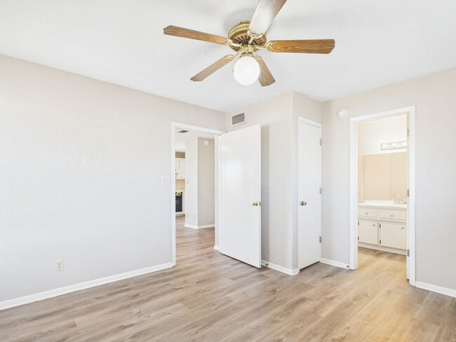 Building Photo - 293 Billie Dr