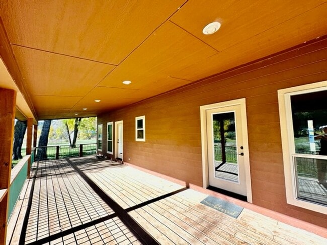 Building Photo - 2 Bed / 2 Bath Home on the River | $2,400/month