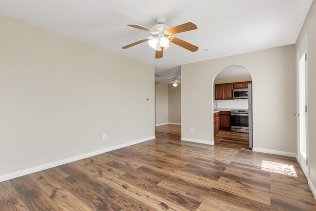 Building Photo - 20612 E Batavia Dr