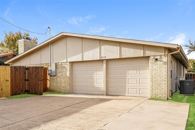 Building Photo - 3114 Echo Dr