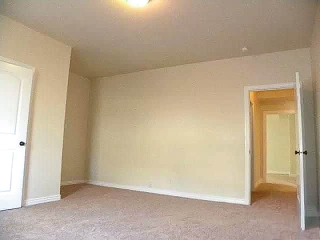 Building Photo - 1377 E 300 N