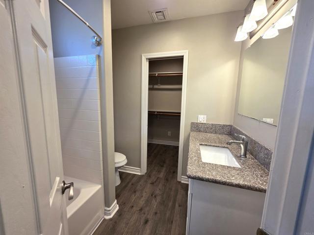 Building Photo - 2404 Morningside St