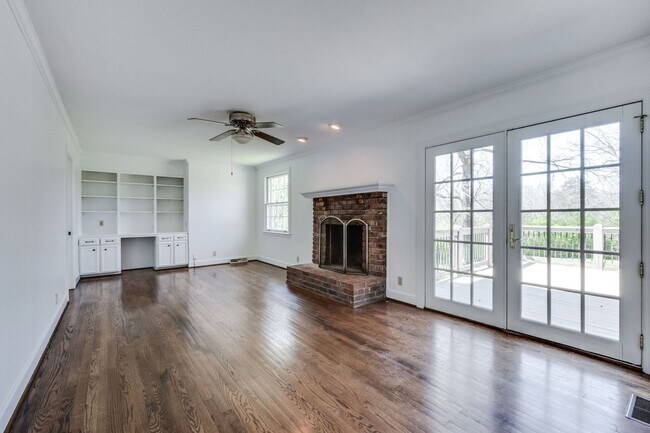 Building Photo - 795 Greeley Dr