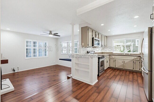 Building Photo - 4204 3rd Avenue