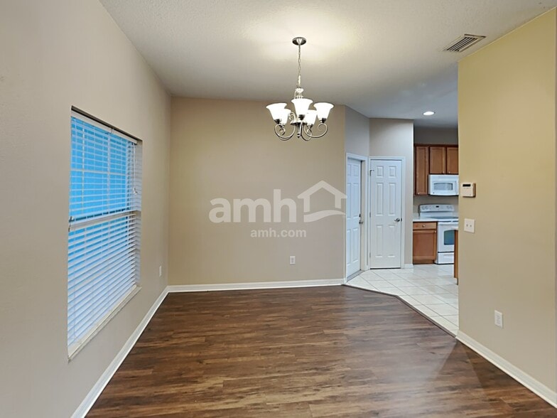 Building Photo - 7538 Dragon Fly Loop