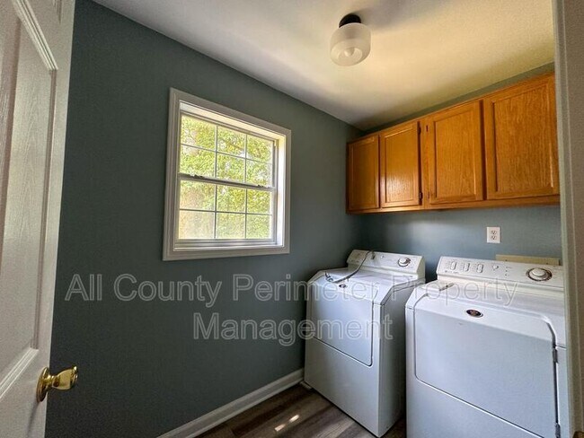 Building Photo - 2355 Brick Mill Ct