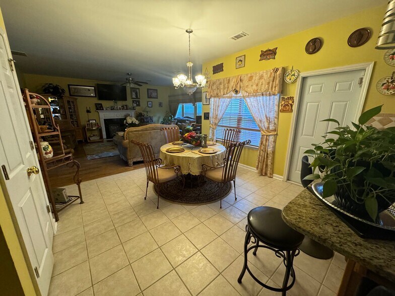 Building Photo - 2317 Mitford Ct