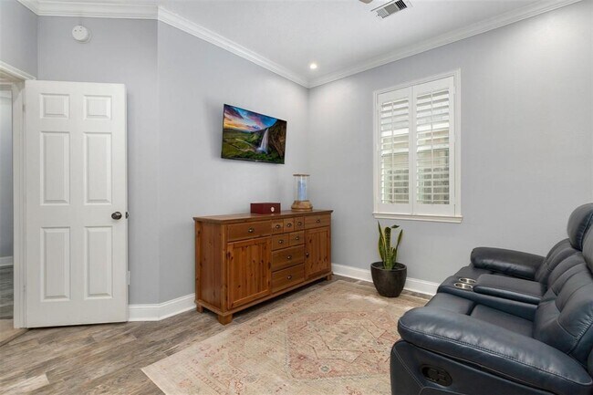Building Photo - 21731 Sierra Long Dr