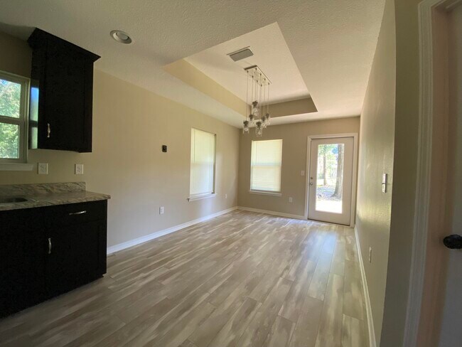 Building Photo - 3150 Vaccari Ct