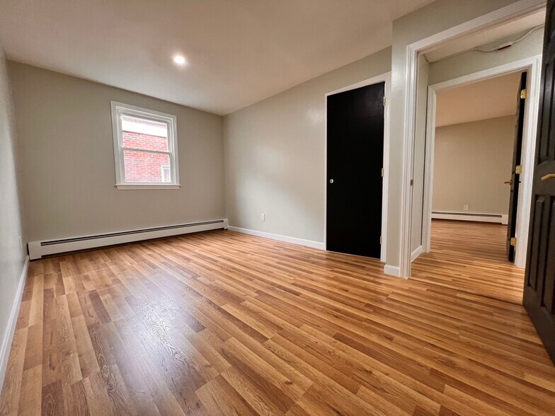 Building Photo - 2160 Mineral Spring Ave