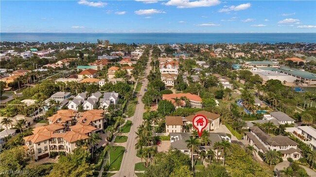 Building Photo - 960 7th St S