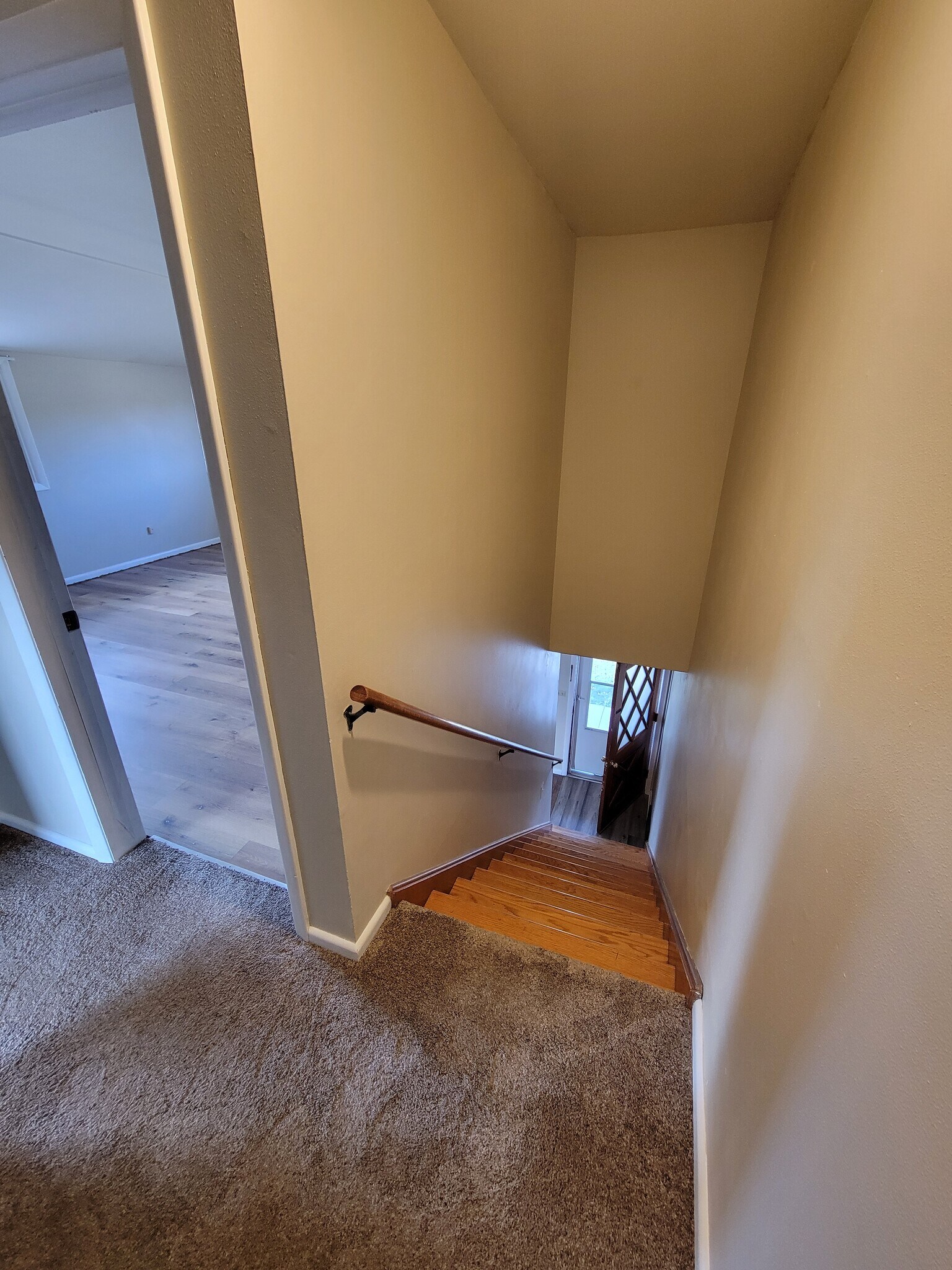 Building Photo - 444 N Henninger St