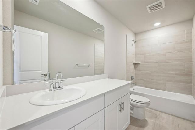 Building Photo - 2208 Palomino Ln