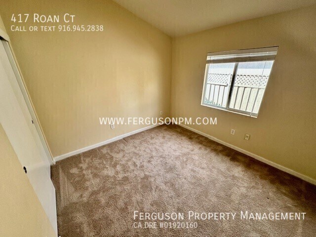 Building Photo - 417 Roan Ct