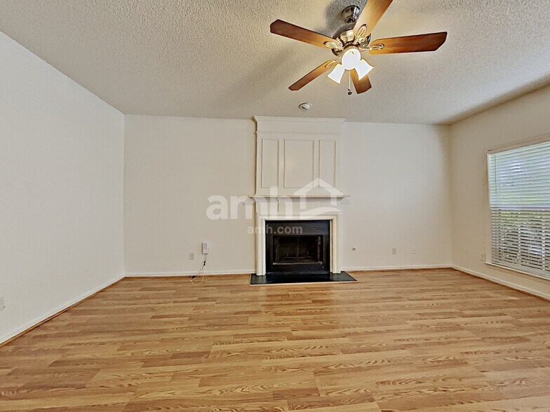 Building Photo - 2137 Tallapoosa Dr