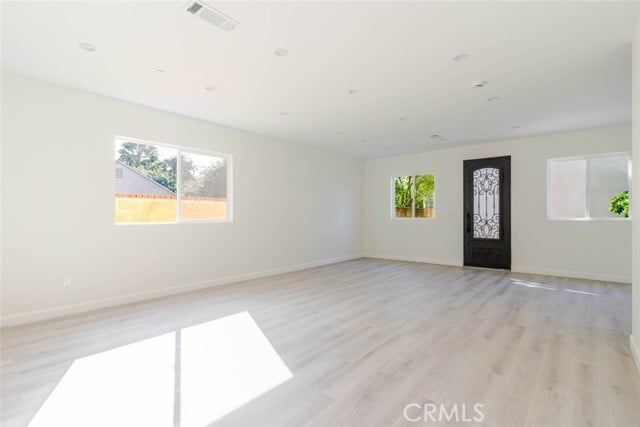 Building Photo - 17426 Roscoe Blvd