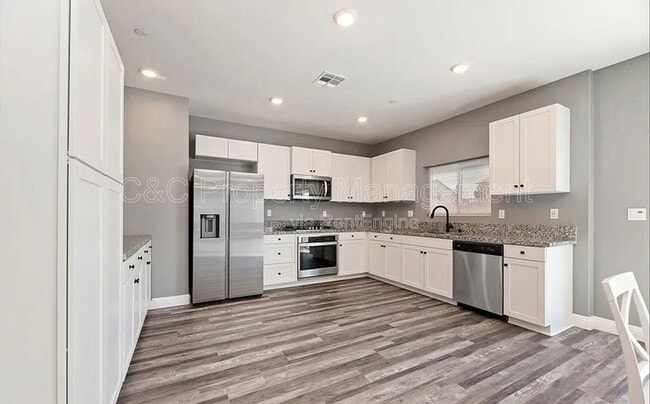 Building Photo - 26751 Orchid Ct