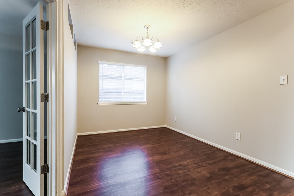 Building Photo - 28906 Loddington St