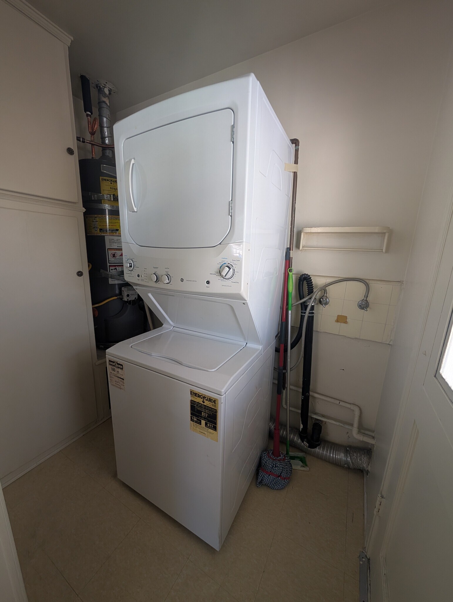 Building Photo - 7026 Flight Ave