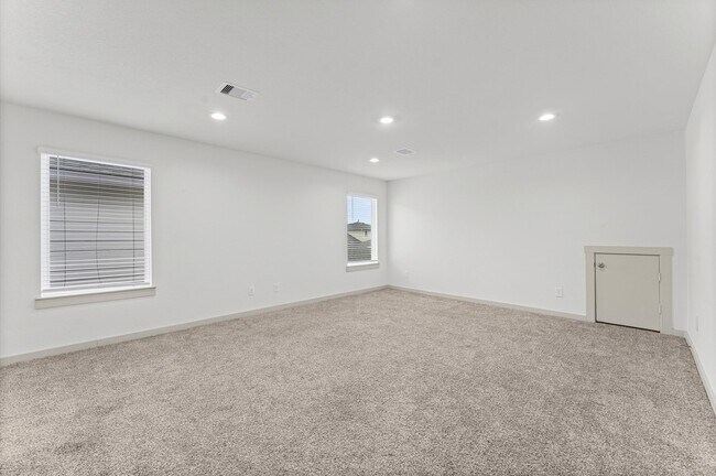 Building Photo - 3008 Maughan Hts Trl