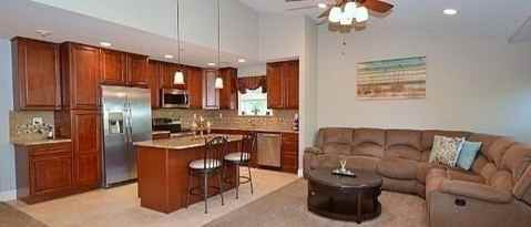 Building Photo - 28 Della Dr
