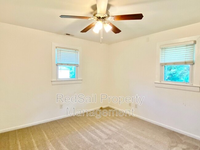 Building Photo - 9220 Rippard Ave