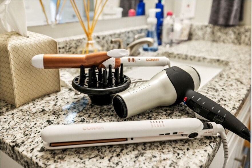 Building Photo - 226 Treutland Ave