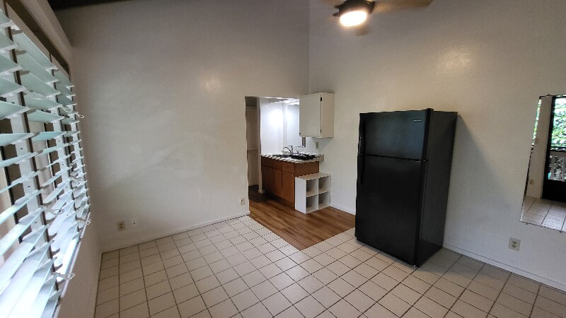 Building Photo - 555 La'aloa Ave