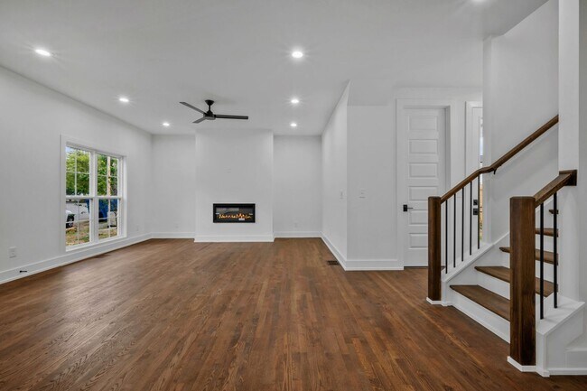 Building Photo - Brand new build home in Old Hickory