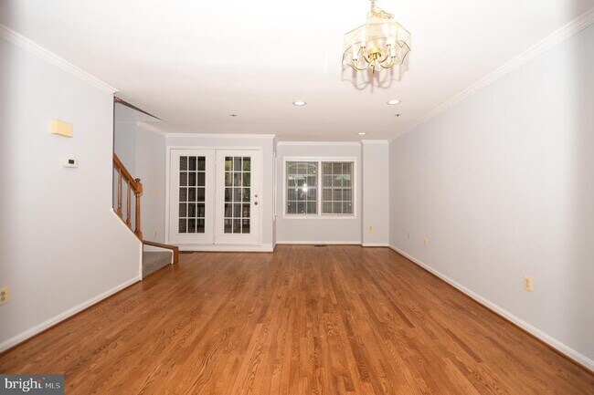 Building Photo - 601 N Tazewell St