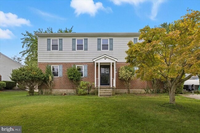 Building Photo - 2117 Chantilla Rd